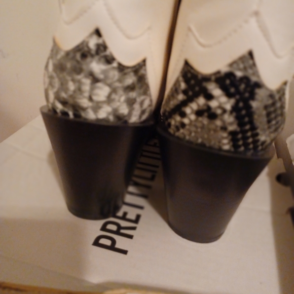 Pretty little thing - Picture 9 of 9